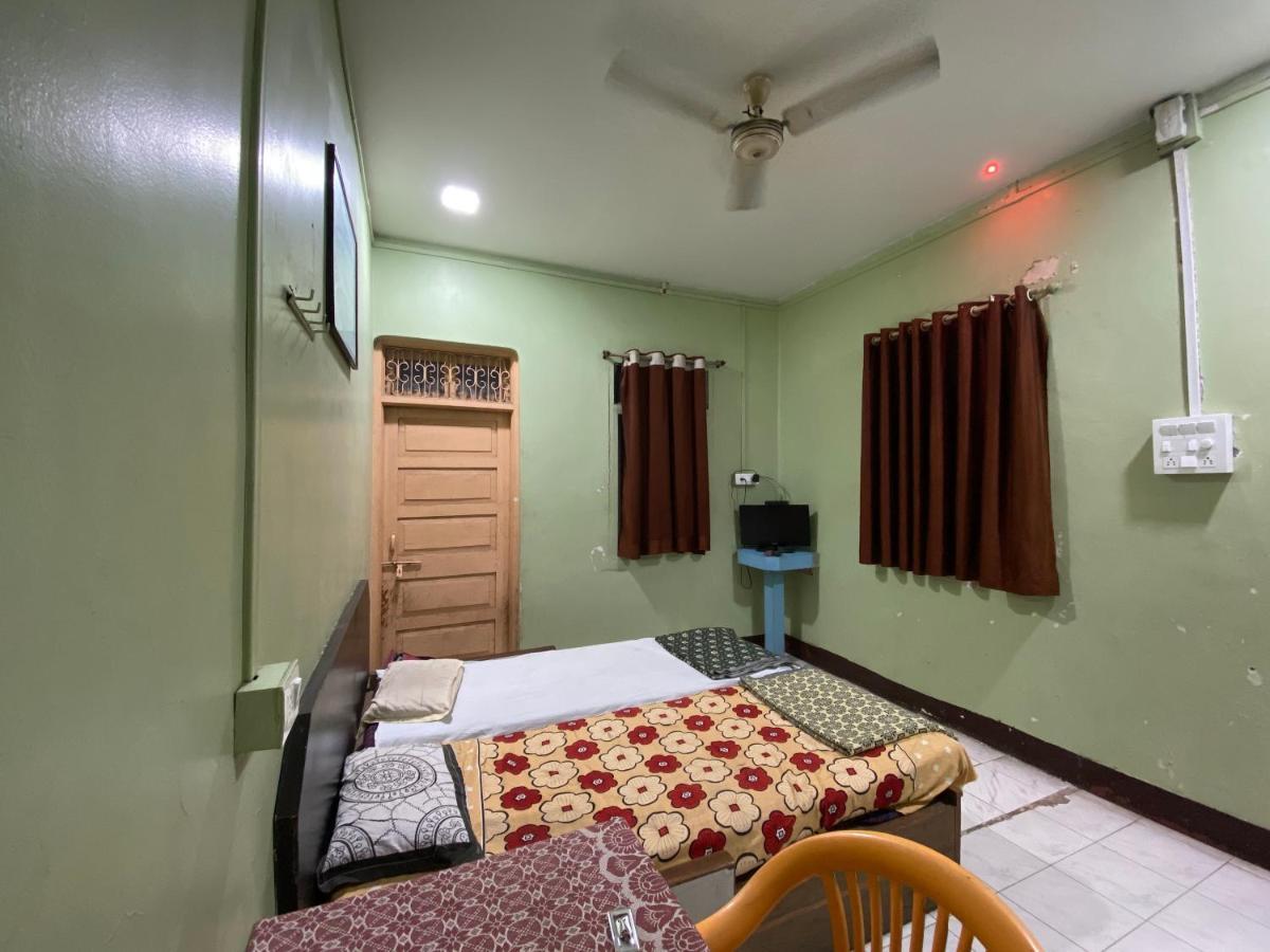 Muktai Lodge โซลาปูร์ ภายนอก รูปภาพ
